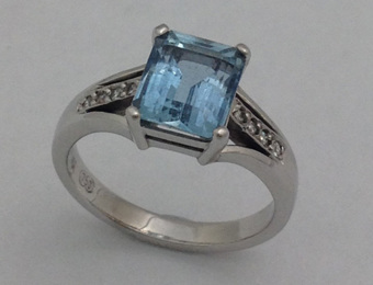 Aquamarine & Diamond Ring