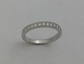 White Gold & Diamond Ring