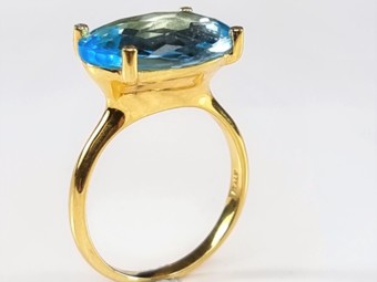 NANIS 18K Yellow Gold Blue Topaz and Diamond Ring